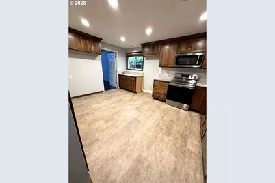 14275 SW 22nd St, Beaverton, OR 97008 - Photo 10