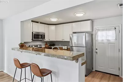 8851 N Wayland Ave, Portland, OR 97203 - Photo 6