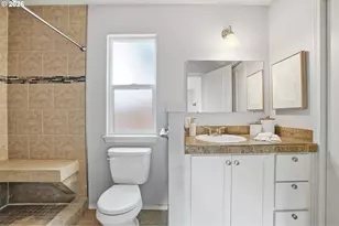 8851 N Wayland Ave, Portland, OR 97203 - Photo 12