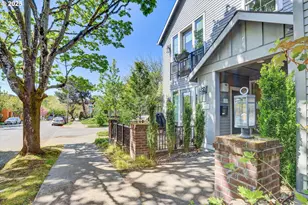 1805 SE Madison St, Portland, OR 97214 - Photo 4