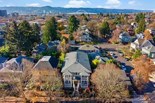 2013 NE 10th Ave, Portland, OR 97212 - Photo 2