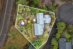 175 NW Brent Ct, Roseburg, OR 97471 - Photo 44