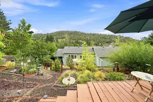 175 NW Brent Ct, Roseburg, OR 97471 - Photo 40