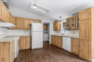 585 Gore Rd, Kalama, WA 98625 - Photo 12