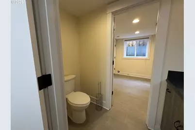 2823 N Killingsworth St, Portland, OR 97217 - Photo 16