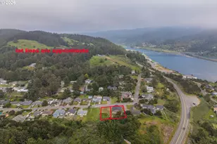 30302 Driftwood Dr, Gold Beach, OR 97444 - Photo 30