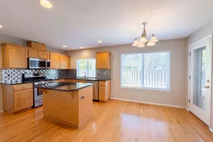 1267 NE Morning Sun Dr, Hillsboro, OR 97124 - Photo 2