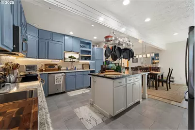 1935 17th St, North Bend, OR 97459 - Photo 6