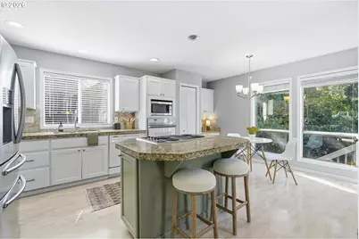 10145 SW 153rd Ave, Beaverton, OR 97007 - Photo 14