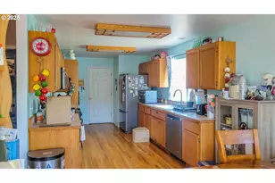 1234 E Fourth Ave, Sutherlin, OR 97479 - Photo 8