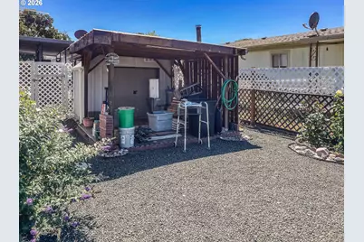 20 NE Mary Ann Ln, Roseburg, OR 97470 - Photo 20