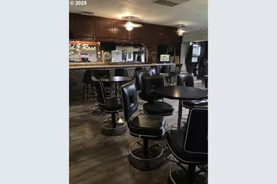 805 SE Stephens St, Roseburg, OR 97470 - Photo 8