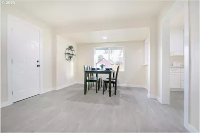 1214 S 5th Ave, Kelso, WA 98626 - Photo 12