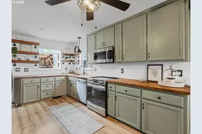 422 Willamette St, Oregon City, OR 97045 - Photo 8