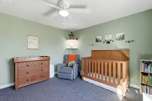 704 E Pinehurst Dr, Newberg, OR 97132 - Photo 20