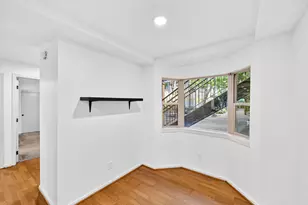 1535 SW Clay St, Portland, OR 97201 - Photo 6
