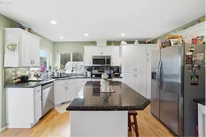 2033 West Park Ct NW, Salem, OR 97304 - Photo 14