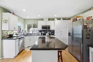 2033 W Park Ct NW, Salem, OR 97304 - Photo 14