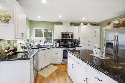 2033 West Park Ct NW, Salem, OR 97304 - Photo 16