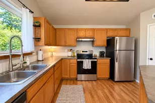 209 Blue Bird St, Cottage Grove, OR 97424 - Photo 12