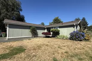 1100 NW Warrenton Dr, Warrenton, OR 97146 - Photo 2