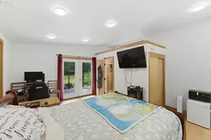 96863 Larson Ln, North Bend, OR 97459 - Photo 26
