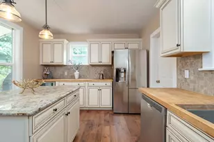 336 N 5th St, Carlton, OR 97111 - Photo 6