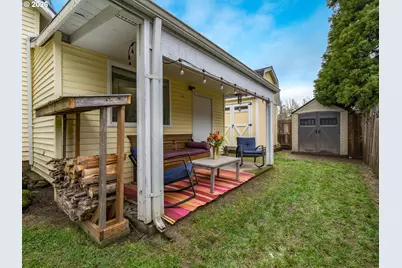 336 N 5th St, Carlton, OR 97111 - Photo 36