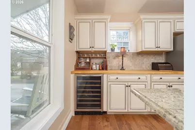 336 N 5th St, Carlton, OR 97111 - Photo 12