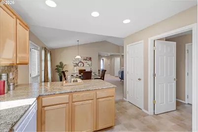 15057 Spyglass Ln, Oregon City, OR 97045 - Photo 16