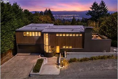 4236 SW McDonnell Ter, Portland, OR 97239 - Photo 2