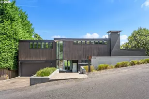 4236 SW McDonnell Terrace, Portland, OR 97239 - Photo 2