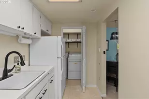 15100 SW Crown Dr, King City, OR 97224 - Photo 12