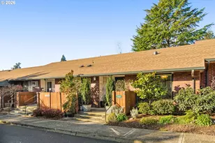 15100 SW Crown Dr, King City, OR 97224 - Photo 2