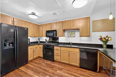 2335 NW Raleigh St #129, Portland, OR 97210 - Photo 10