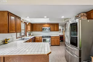 13620 SW Fern St, Portland, OR 97223 - Photo 10