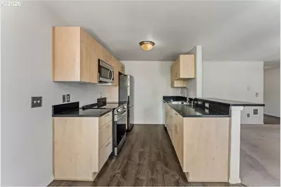 661 NE 162nd Ave #301, Portland, OR 97230 - Photo 8