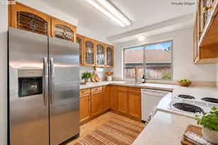 15404 NE Eugene St, Portland, OR 97230 - Photo 10