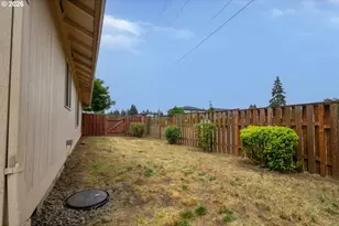 13111 NE 37th St, Vancouver, WA 98682 - Photo 6