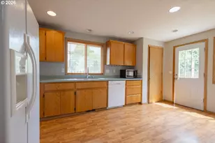 13111 NE 37th St, Vancouver, WA 98682 - Photo 16