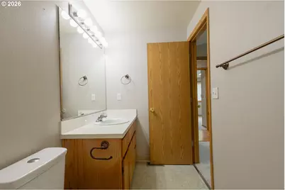 13111 NE 37th St, Vancouver, WA 98682 - Photo 18