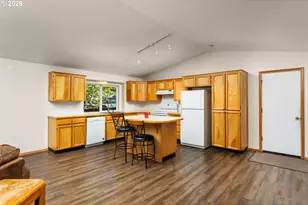 1421 I St, Washougal, WA 98671 - Photo 6