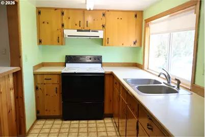 5659 SW Spring Hill Rd, Gaston, OR 97119 - Photo 8