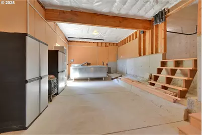 835 Willacade Ct, Springfield, OR 97477 - Photo 42