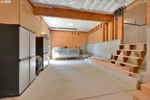 835 Willacade Ct, Springfield, OR 97477 - Photo 42