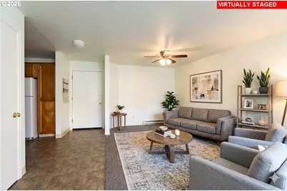 8720 SW Tualatin Rd #206, Tualatin, OR 97062 - Photo 4