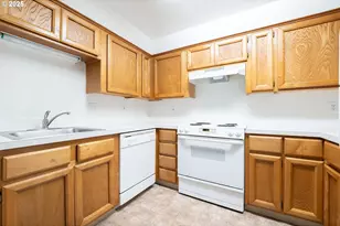 8720 SW Tualatin Rd, Tualatin, OR 97062 - Photo 10