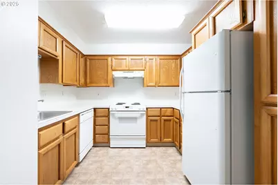 8720 SW Tualatin Rd #206, Tualatin, OR 97062 - Photo 8