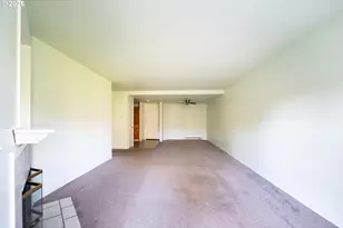 8720 SW Tualatin Rd, Tualatin, OR 97062 - Photo 6