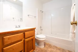 8720 SW Tualatin Rd, Tualatin, OR 97062 - Photo 30